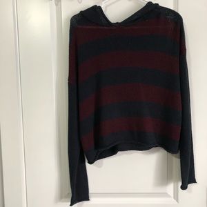 FOREVER 21 BURGUNDY & BLUE CROPPED HOODIE -MEDIUM